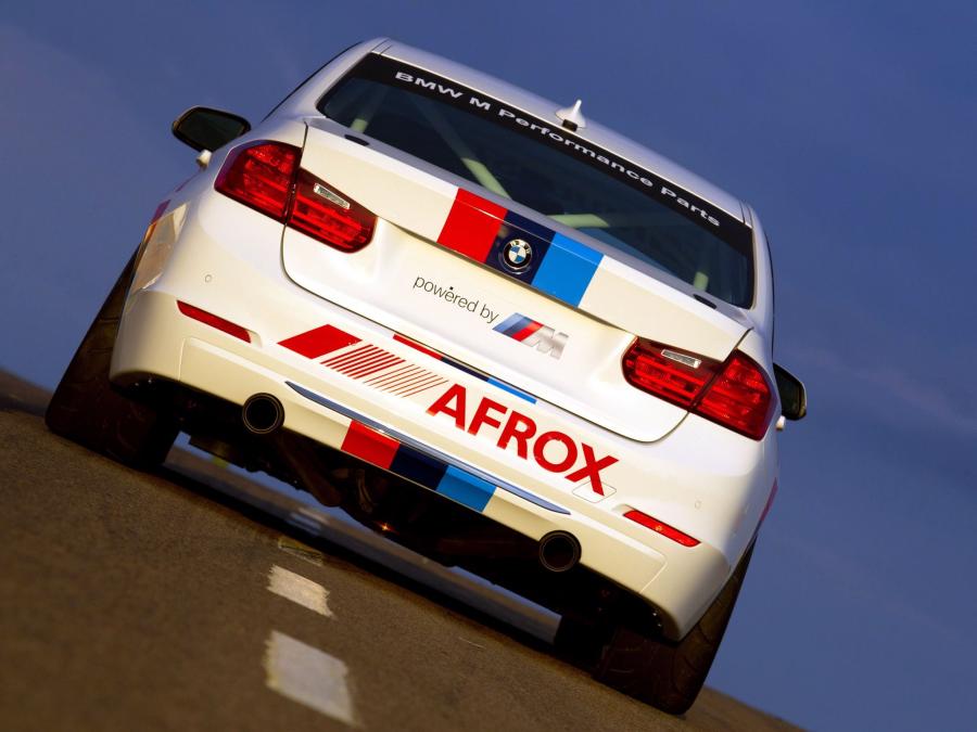  BMW 3-Series Sedan Race Car 2012 года  (фото 14 из 16)